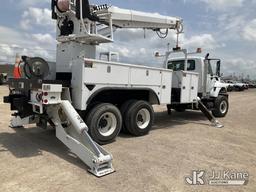 (Waxahachie, TX) Altec D4065B-TR, Digger Derrick rear mounted on 2013 International 7400 6x6 T/A Uti