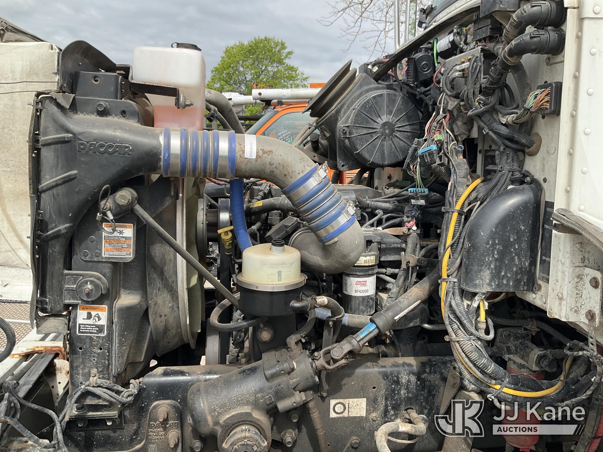 (Kansas City, MO) 2017 PETERBILT 337 Mechanics Service Truck Runs, Crane Operates) (Does Not Move, J