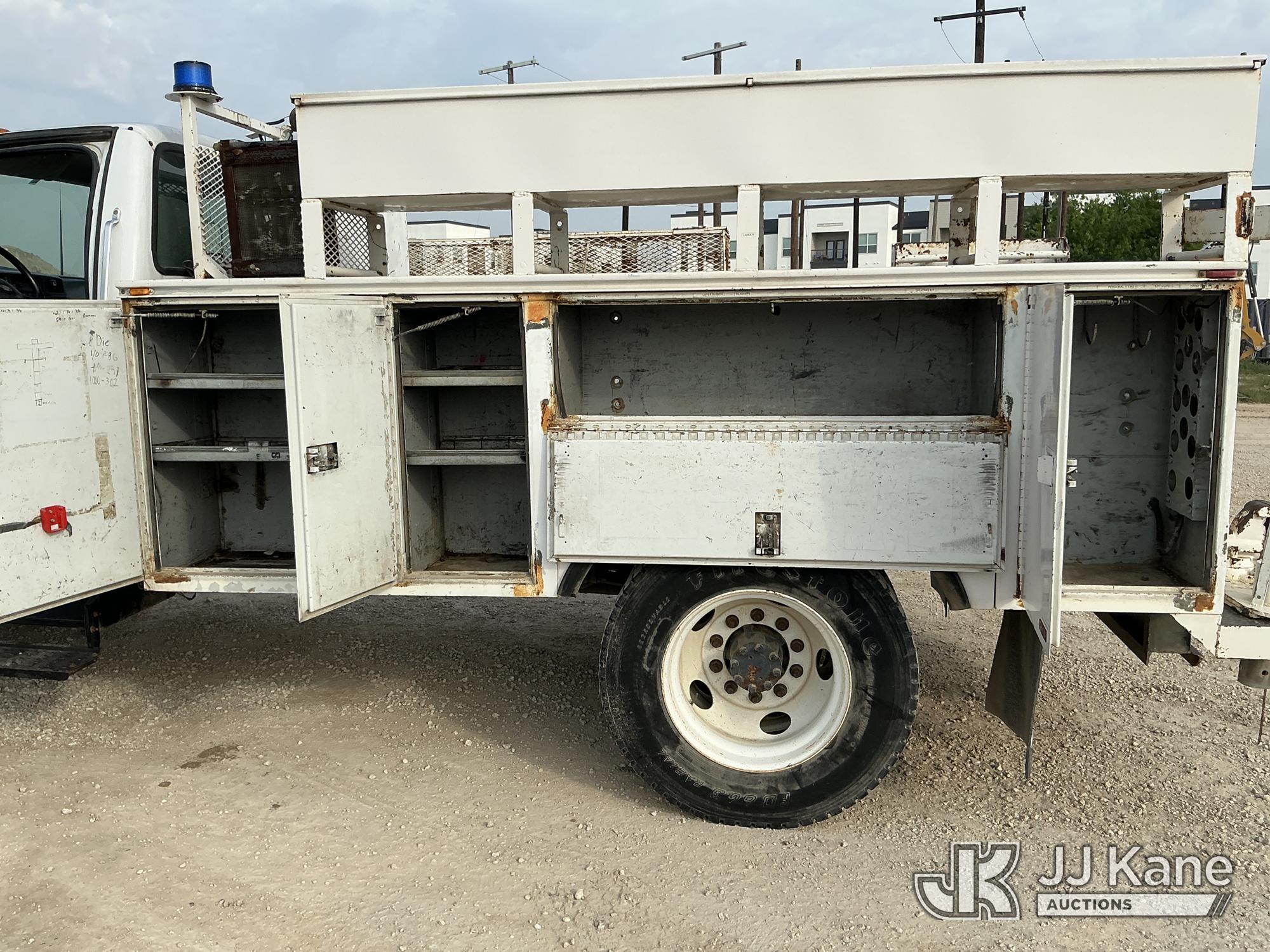 (San Antonio, TX) 2004 Ford F-650 Service Truck, Utility Company Owned and Maintained Runs & Moves)