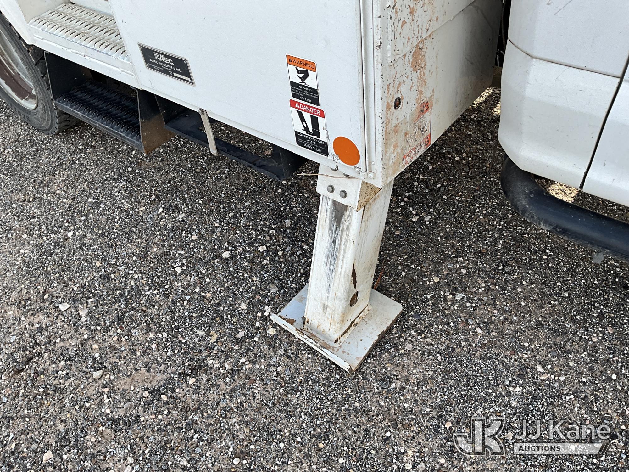 (Tahoka, TX) Altec AT41-M, Articulating & Telescopic Material Handling Bucket Truck mounted behind c
