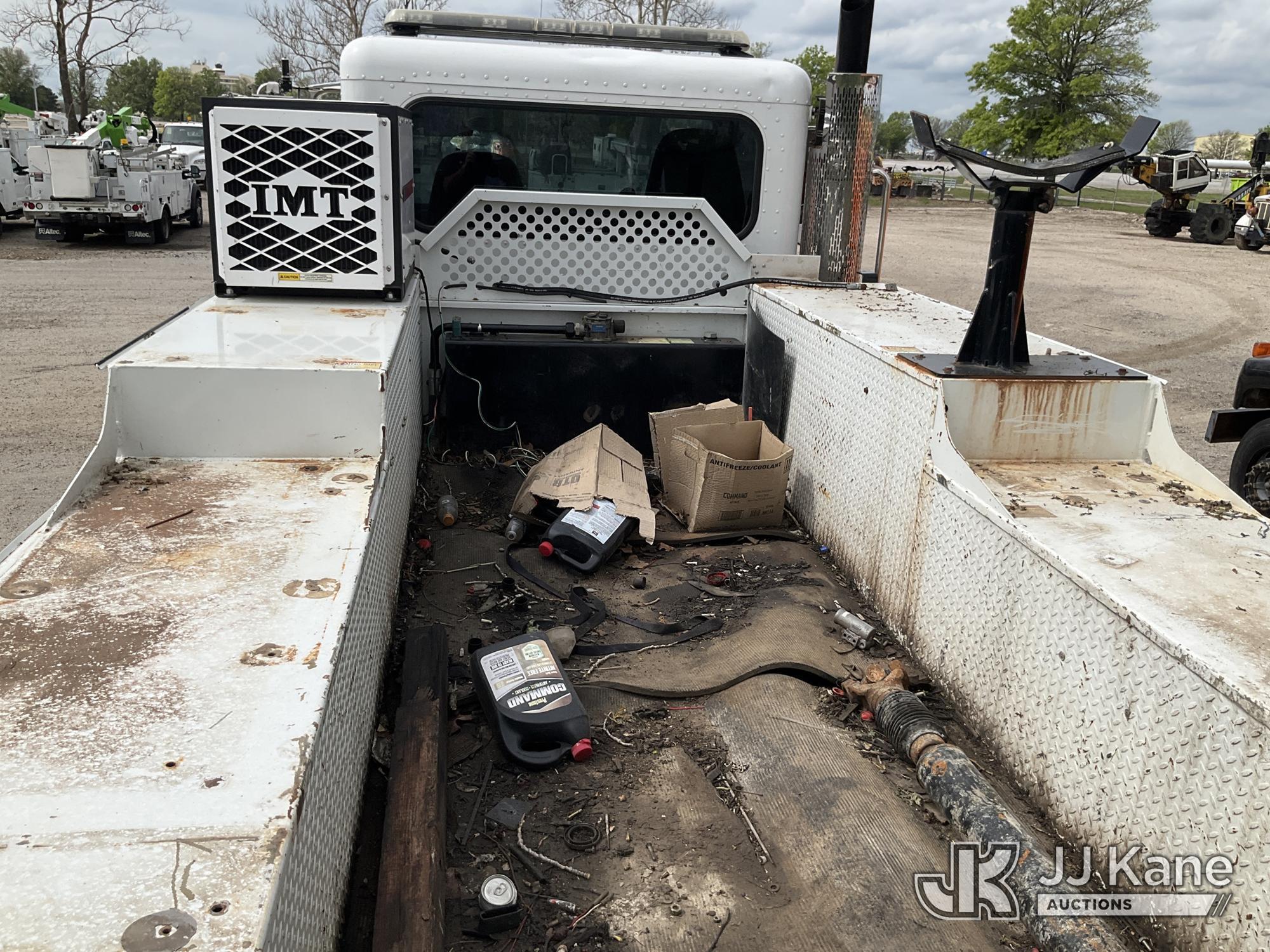 (Kansas City, MO) 2017 PETERBILT 337 Mechanics Service Truck Runs, Crane Operates) (Does Not Move, J