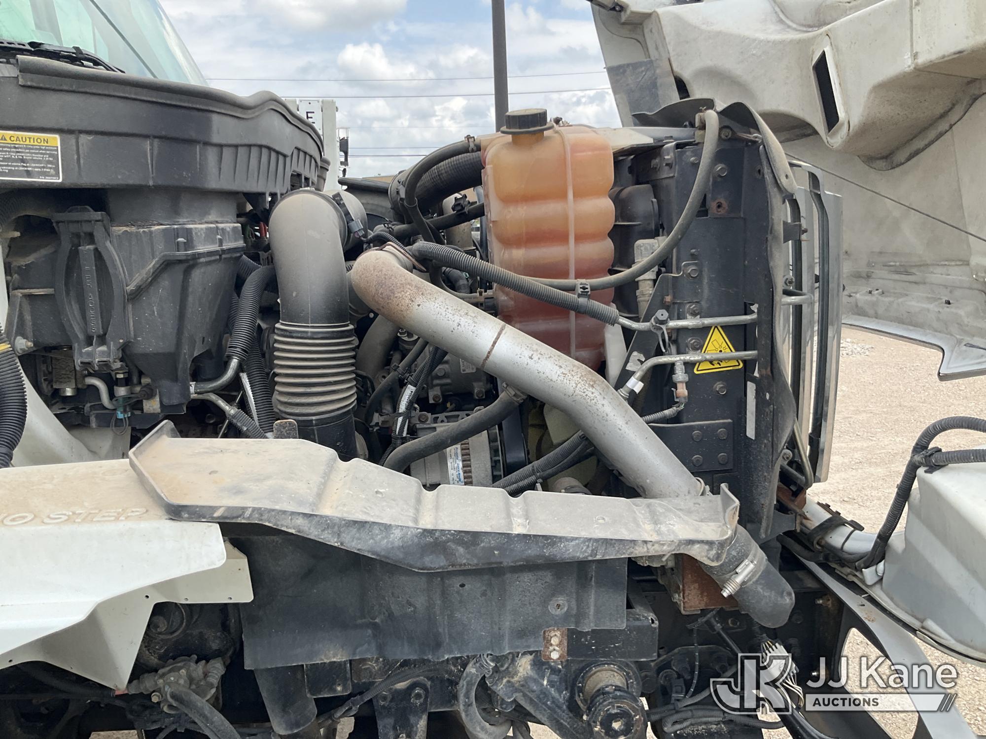 (Waxahachie, TX) Altec D4065B-TR, Digger Derrick rear mounted on 2013 International 7400 6x6 T/A Uti