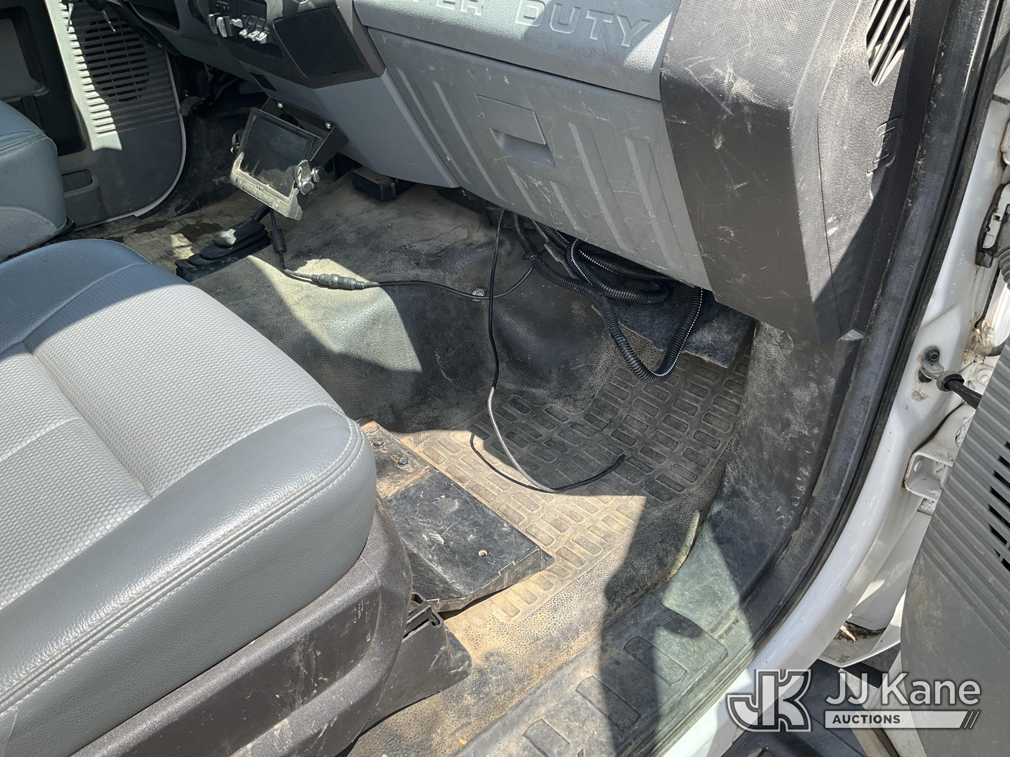 (Kansas City, MO) Altec AT37G, Articulating & Telescopic Bucket Truck mounted behind cab on 2015 For