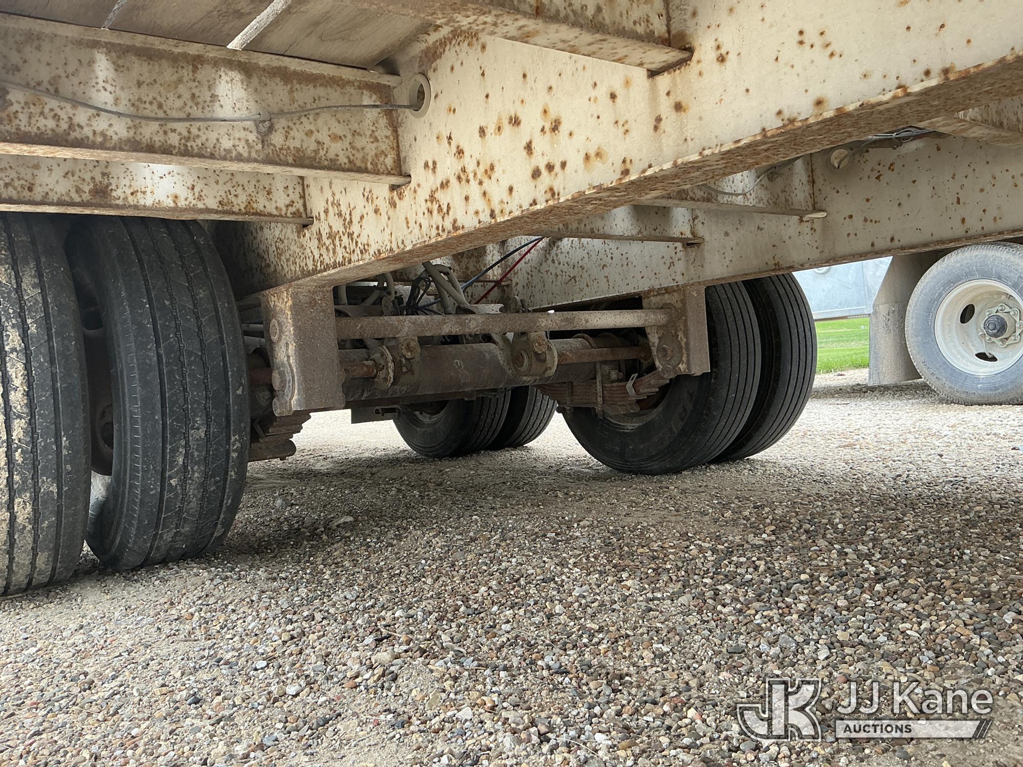 (Marion, IA) 2007 Eager Beaver 10HA-PT T/A Tagalong Equipment Trailer