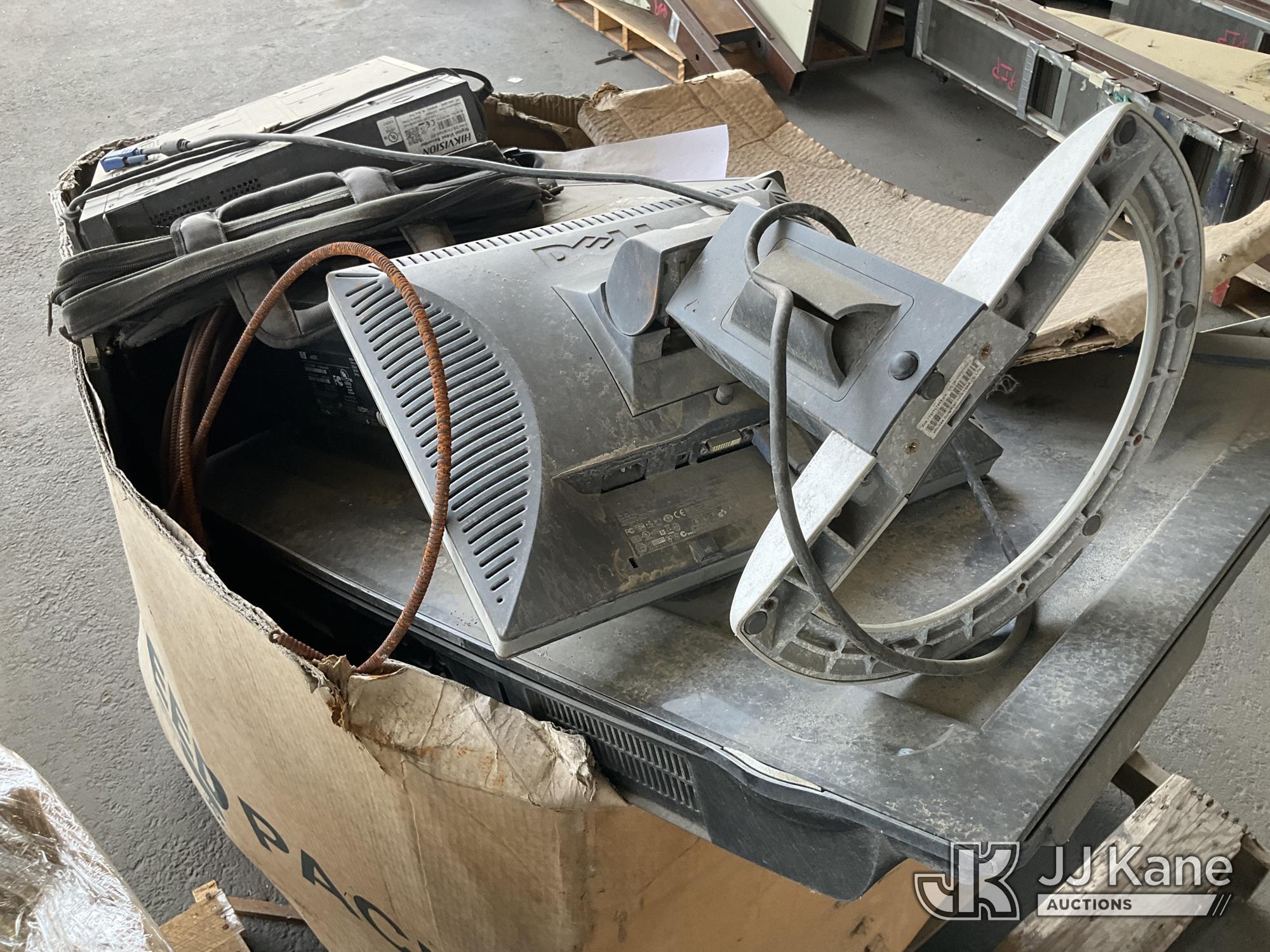 (Jurupa Valley, CA) (2 Pallets) Monitors Used