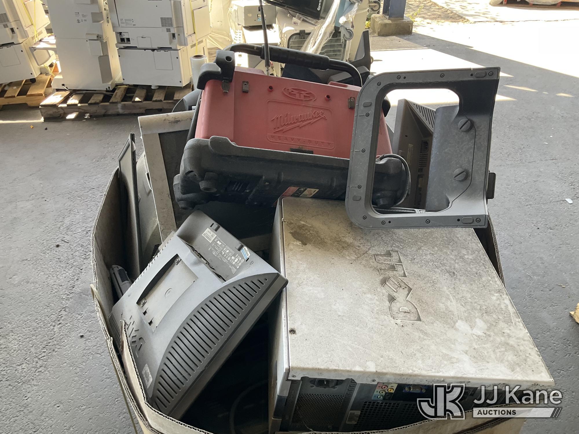 (Jurupa Valley, CA) (2 Pallets) Monitors Used