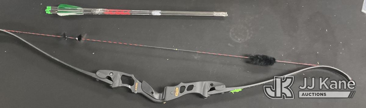 (Jurupa Valley, CA) Bow & Arrow (Used) NOTE: This unit is being sold AS IS/WHERE IS via Timed Auctio