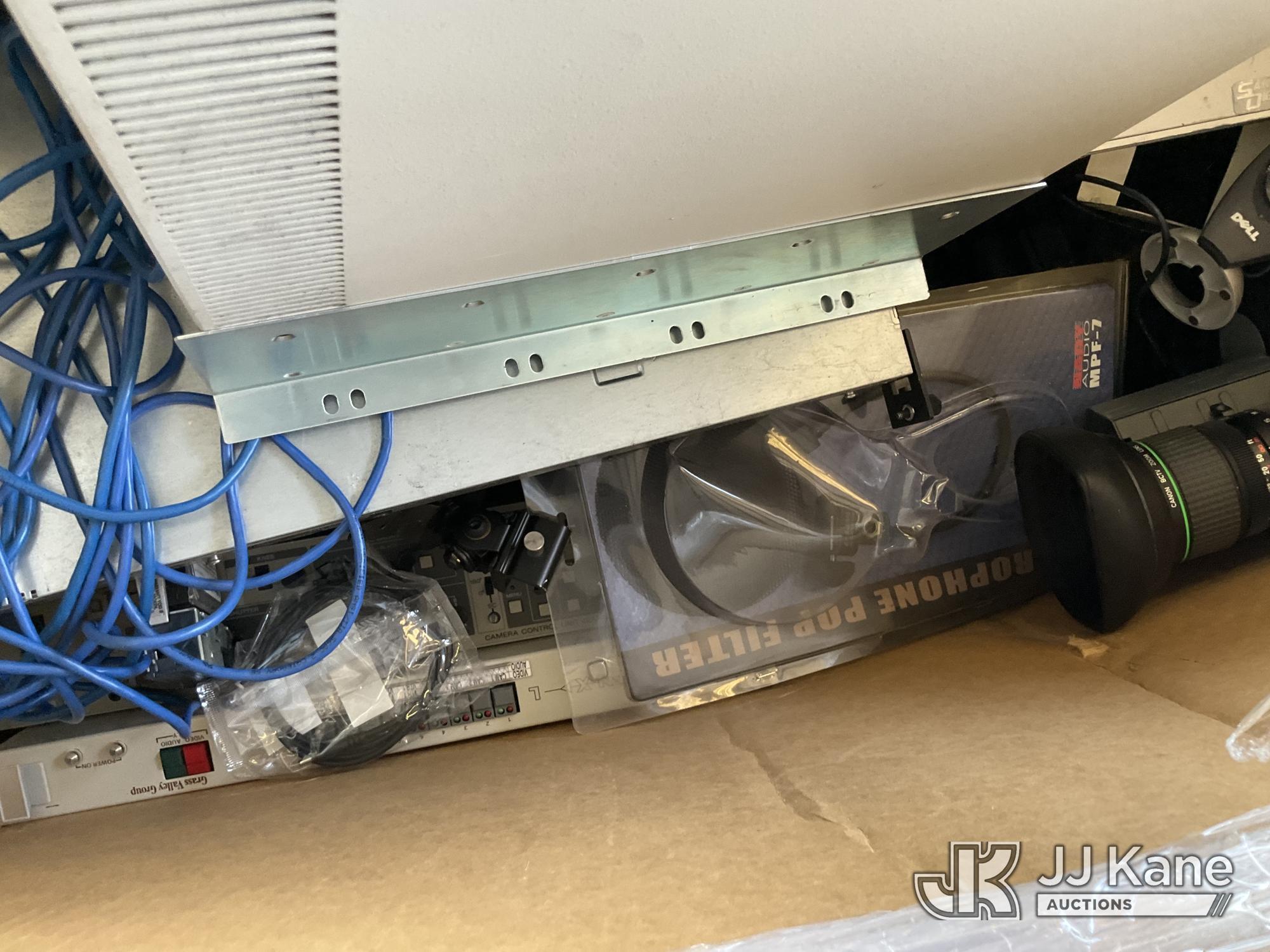 (Jurupa Valley, CA) (2 Pallets) Electronics (Used) NOTE: This unit is being sold AS IS/WHERE IS via