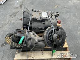 (Jurupa Valley, CA) (1 Pallet) (1) 10 Speed Transmission & Rear Differentials (Used ) NOTE: This uni