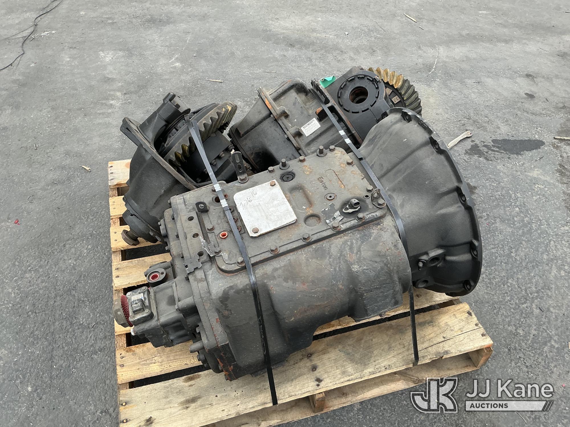 (Jurupa Valley, CA) (1 Pallet) (1) 10 Speed Transmission & Rear Differentials (Used ) NOTE: This uni