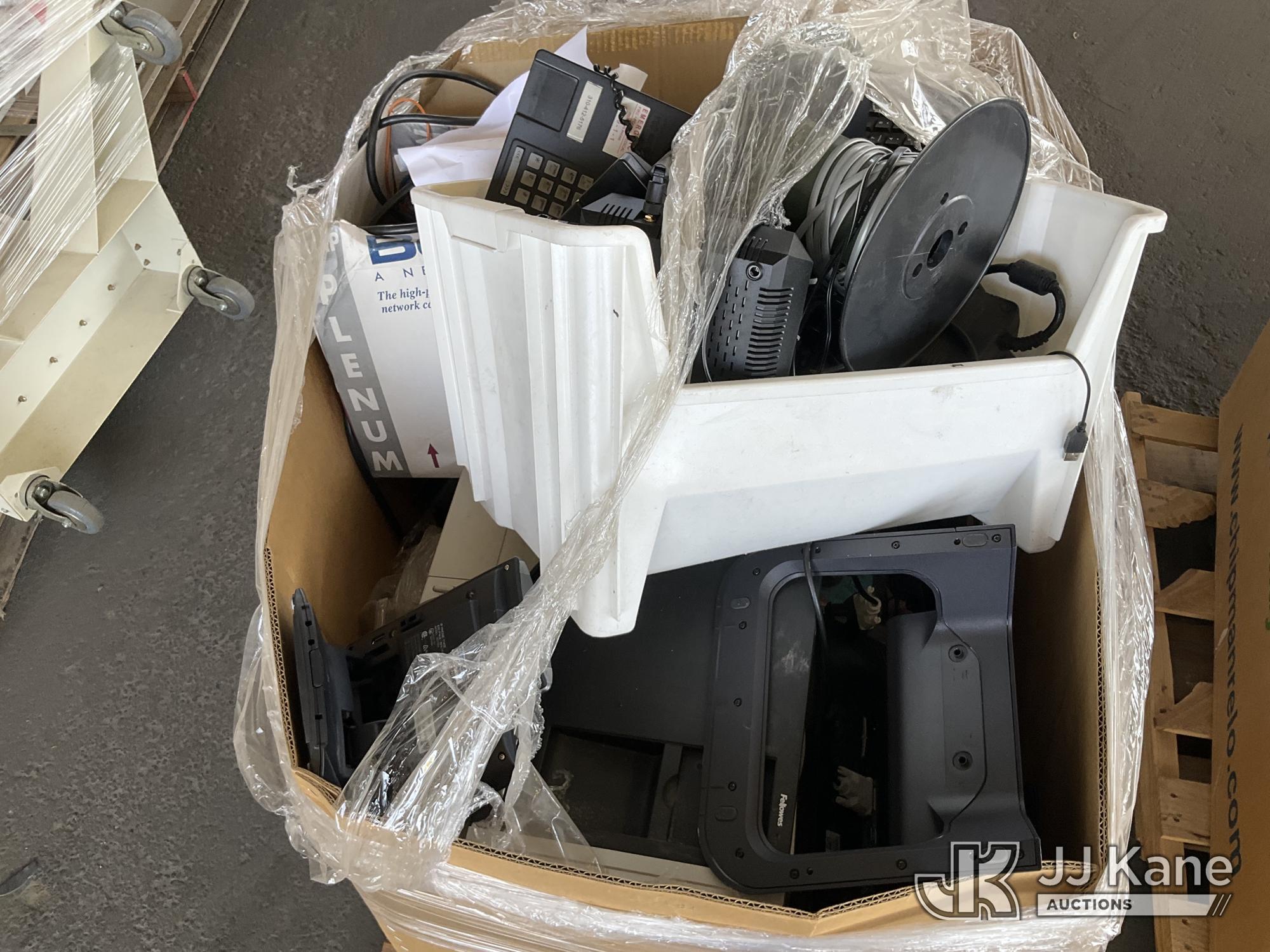 (Jurupa Valley, CA) (2 Pallets) Electronics (Used) NOTE: This unit is being sold AS IS/WHERE IS via