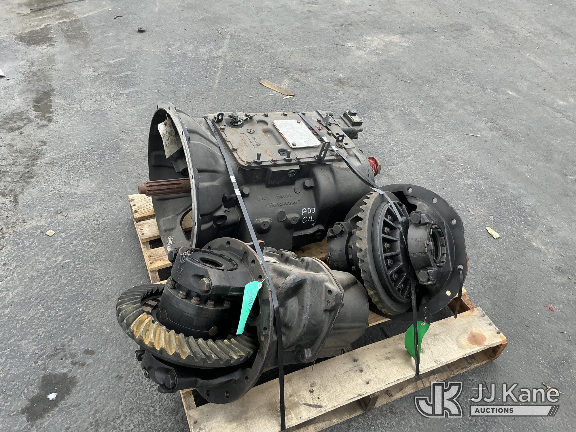 (Jurupa Valley, CA) (1 Pallet) (1) 10 Speed Transmission & Rear Differentials (Used ) NOTE: This uni