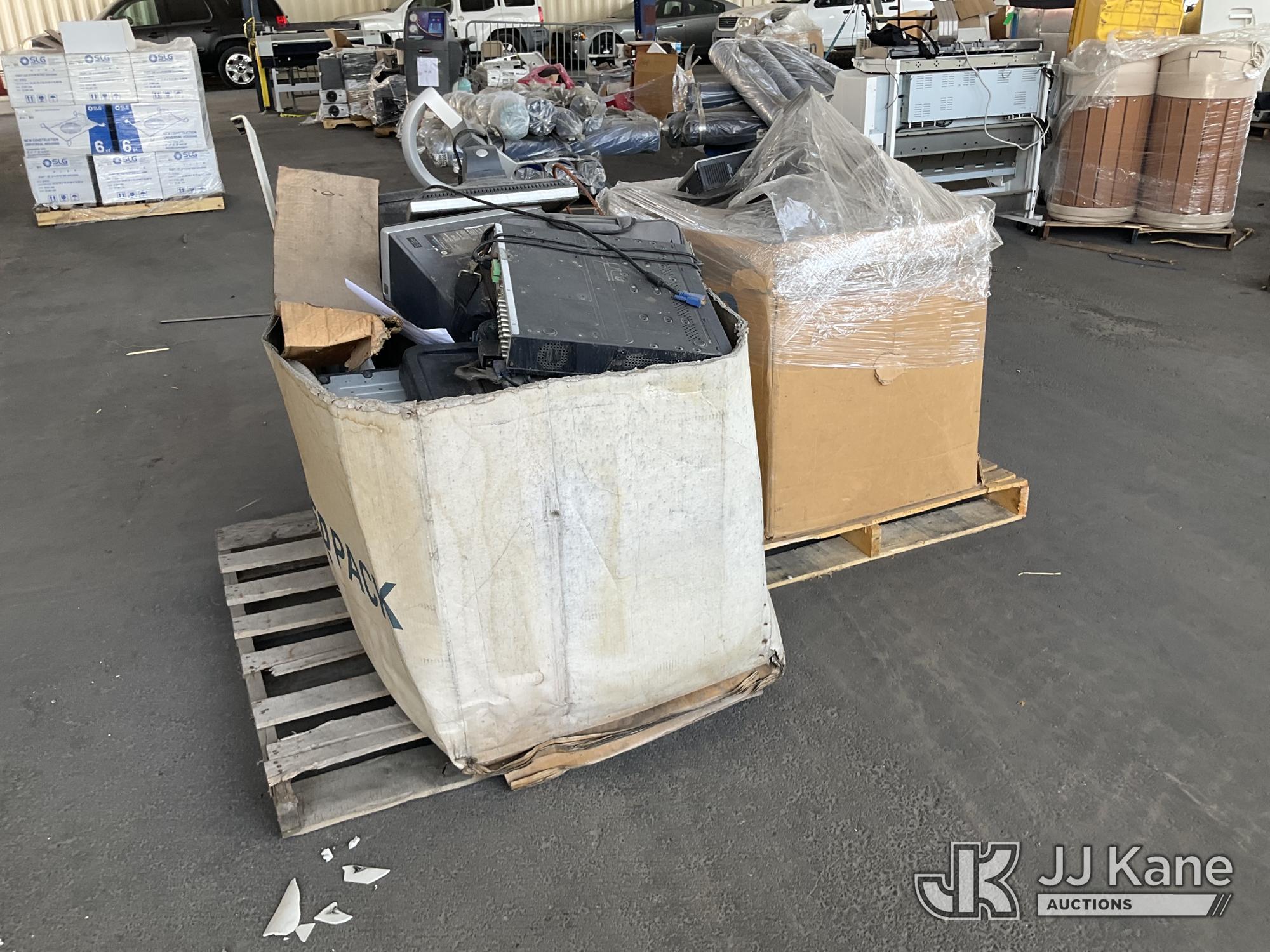 (Jurupa Valley, CA) (2 Pallets) Monitors Used
