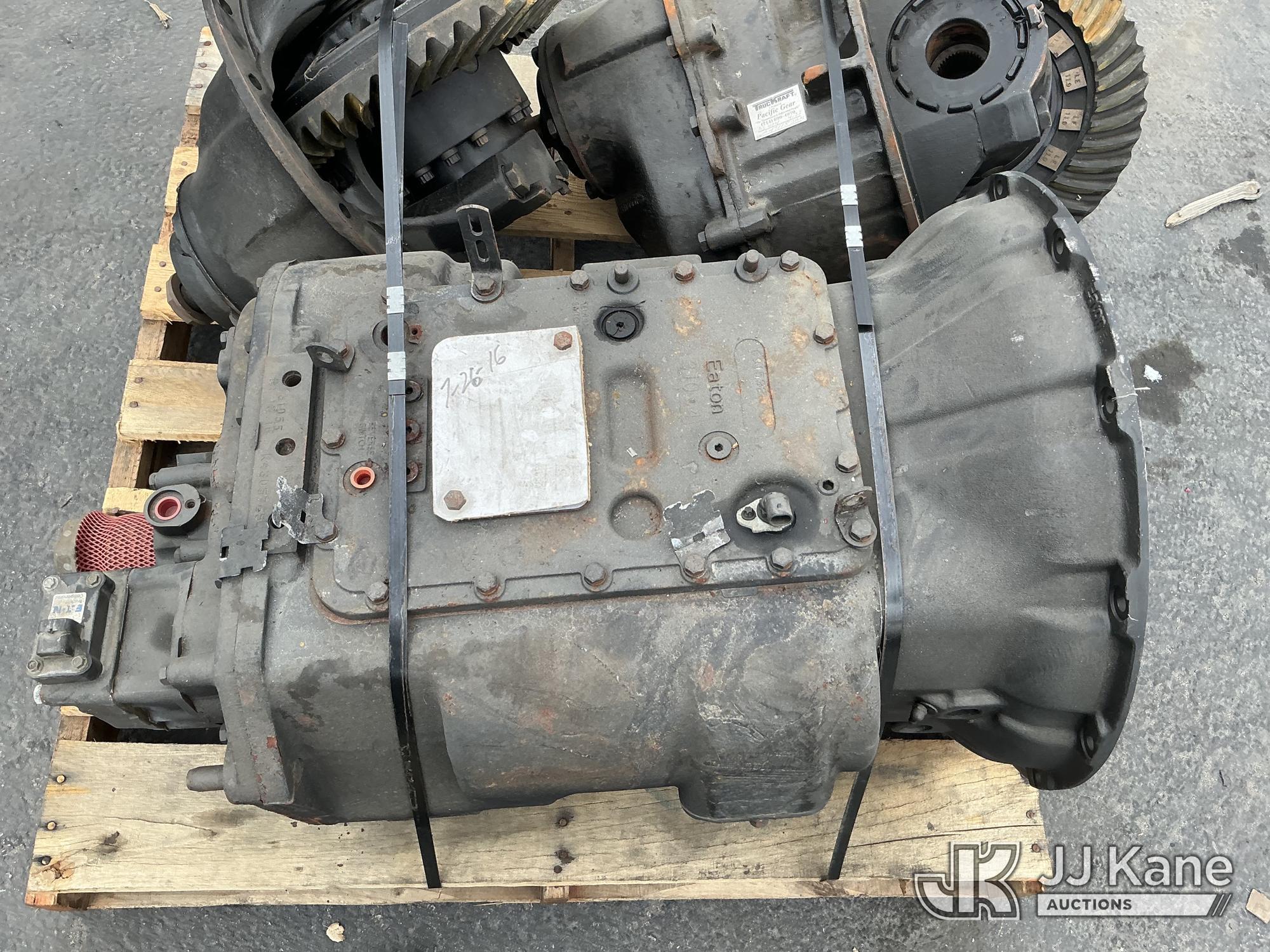 (Jurupa Valley, CA) (1 Pallet) (1) 10 Speed Transmission & Rear Differentials (Used ) NOTE: This uni