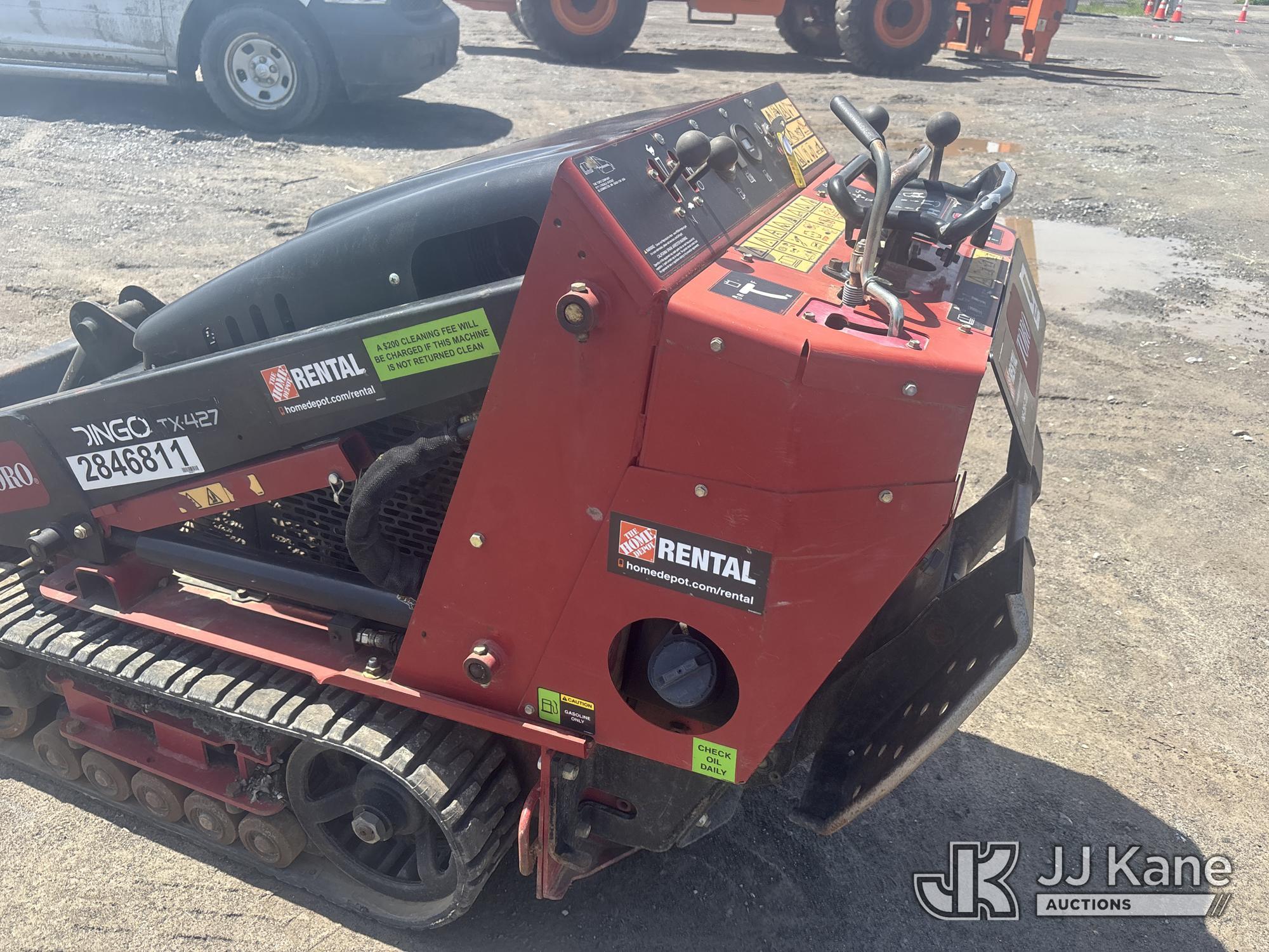 (Rome, NY) 2019 Toro Dingo Stand-Up Crawler Skid Steer Loader, sold with support trailer 1522818 Run