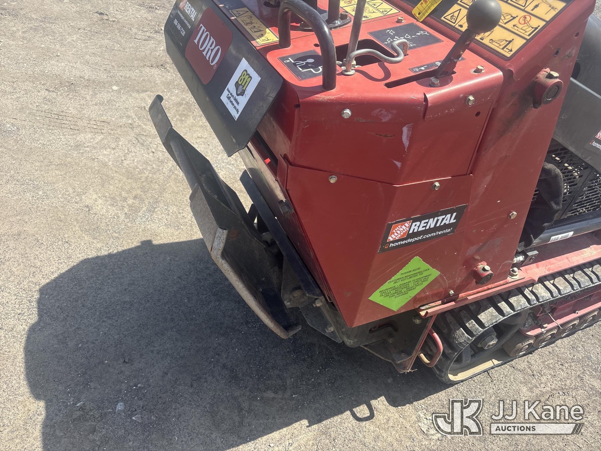 (Rome, NY) 2019 Toro Dingo Stand-Up Crawler Skid Steer Loader, sold with support trailer 1522818 Run