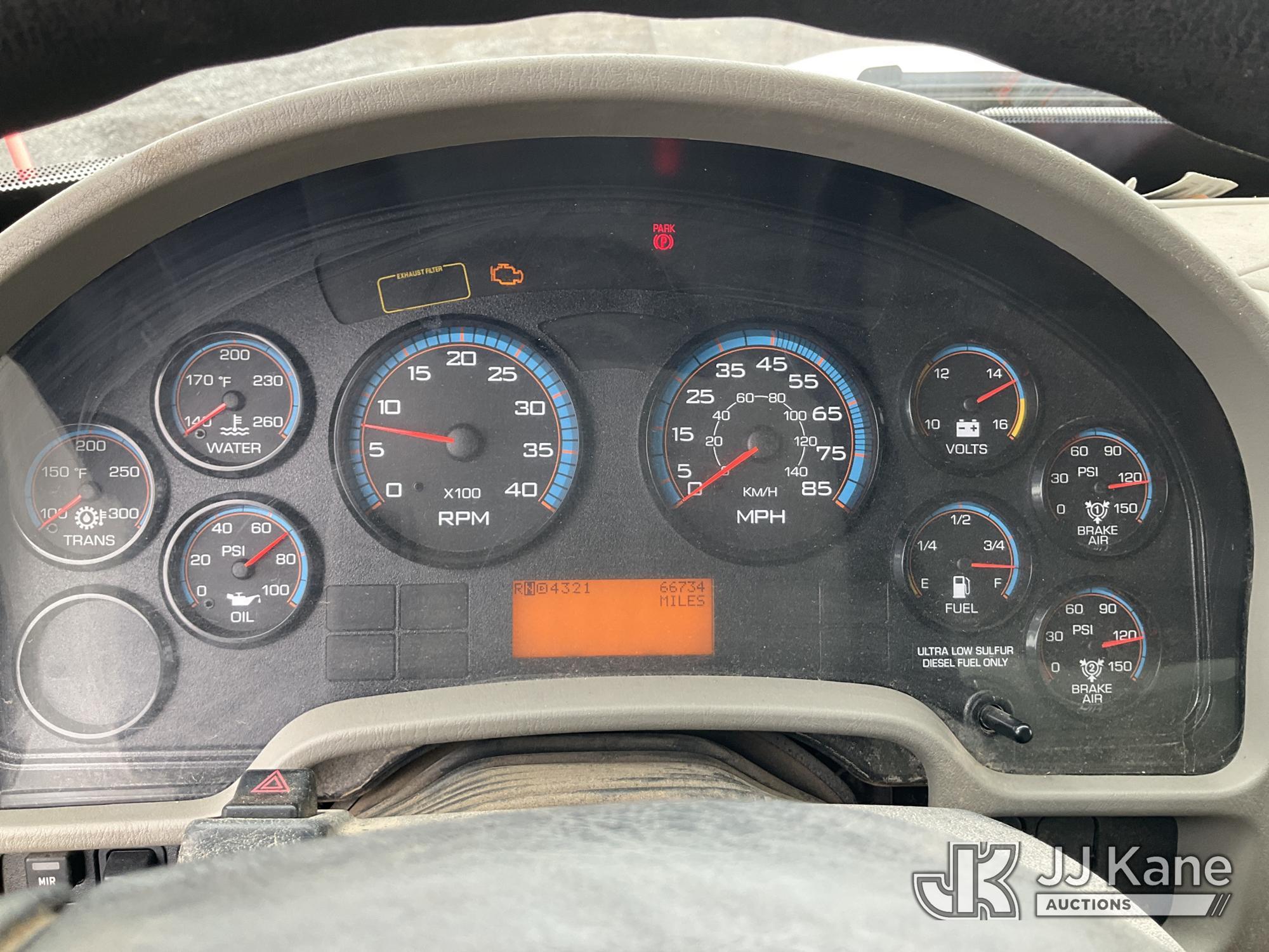 (Rome, NY) 2015 International 4300 Enclosed Utility/Air Compressor Truck Runs & Moves, Check Engine
