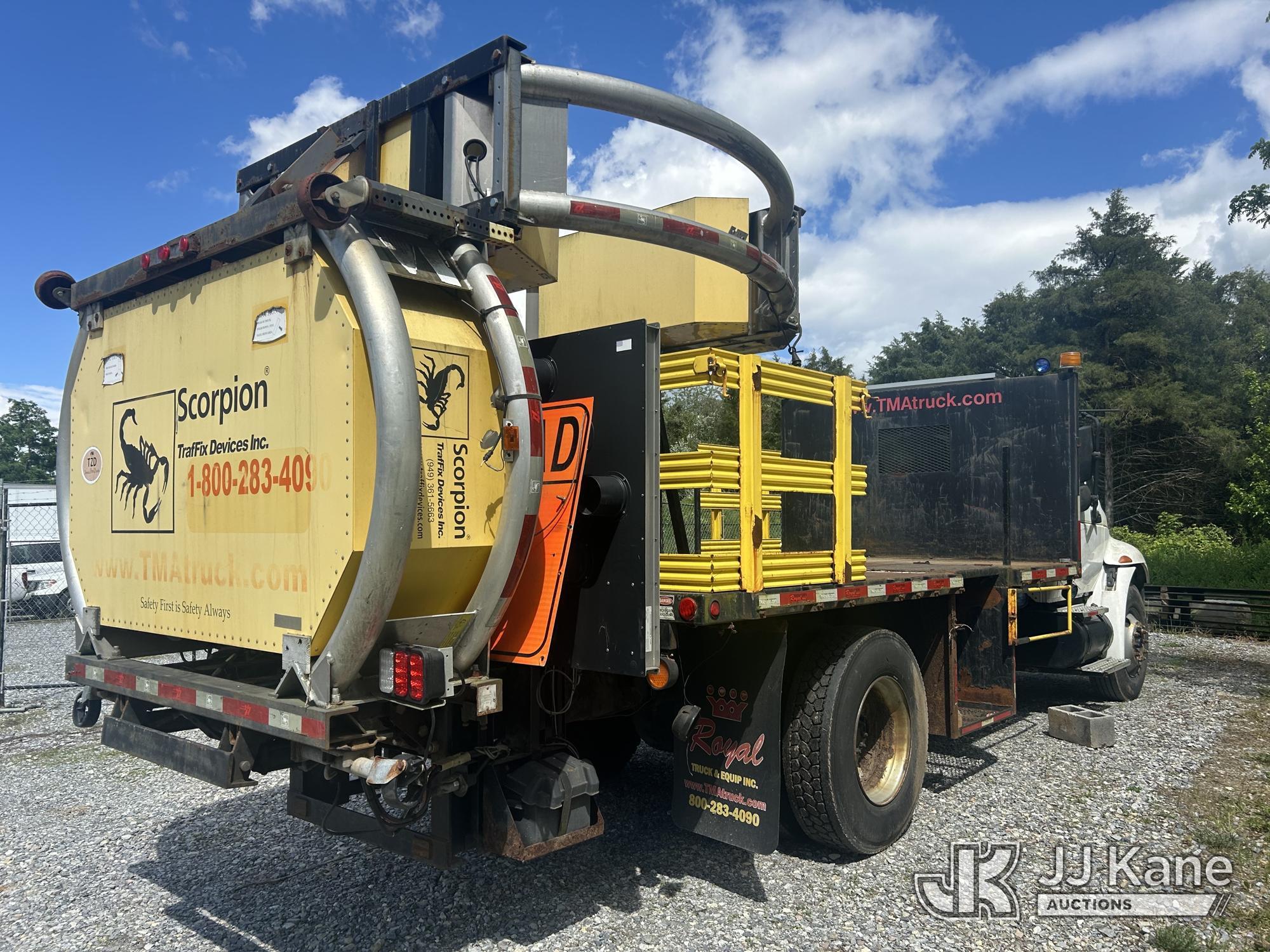 (Hagerstown, MD) 2006 International 4300 Flatbed/Attenuator Truck Not Running, No Power, Condition U