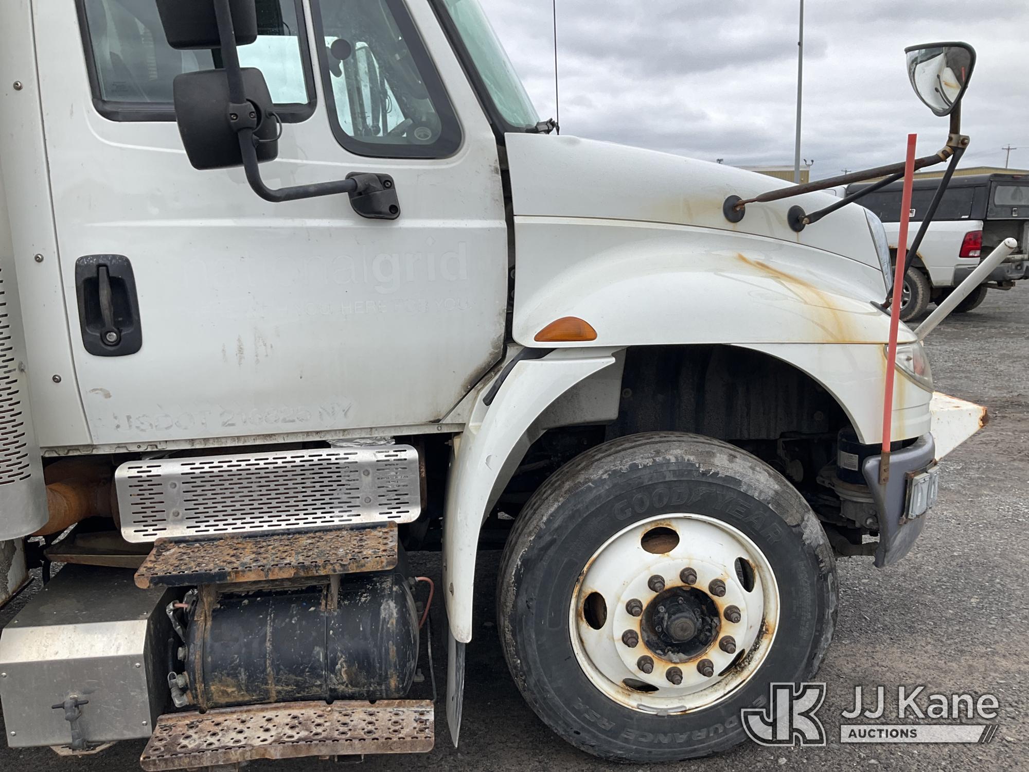 (Rome, NY) 2015 International 4300 Enclosed Utility/Air Compressor Truck Runs & Moves, Check Engine