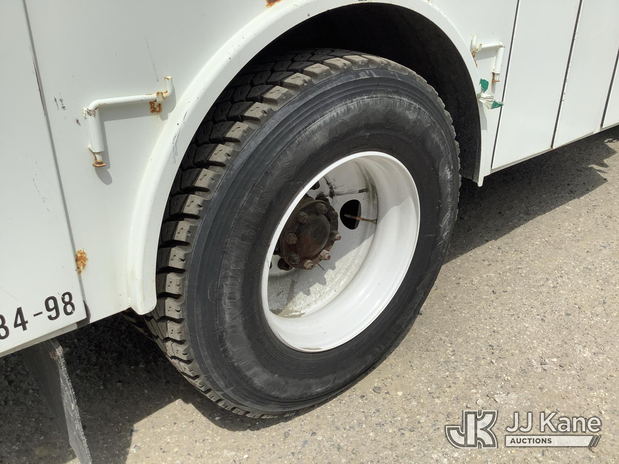 (Harmans, MD) 2013 International 4400 Crew Cab Van Body/Air Compressor Truck Runs & Moves