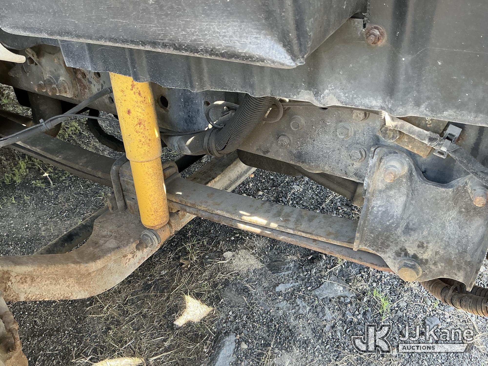 (Plains, PA) 2004 International 3200 Cutaway Passenger Bus Not Running, Must Tow, Animal Waste Smell