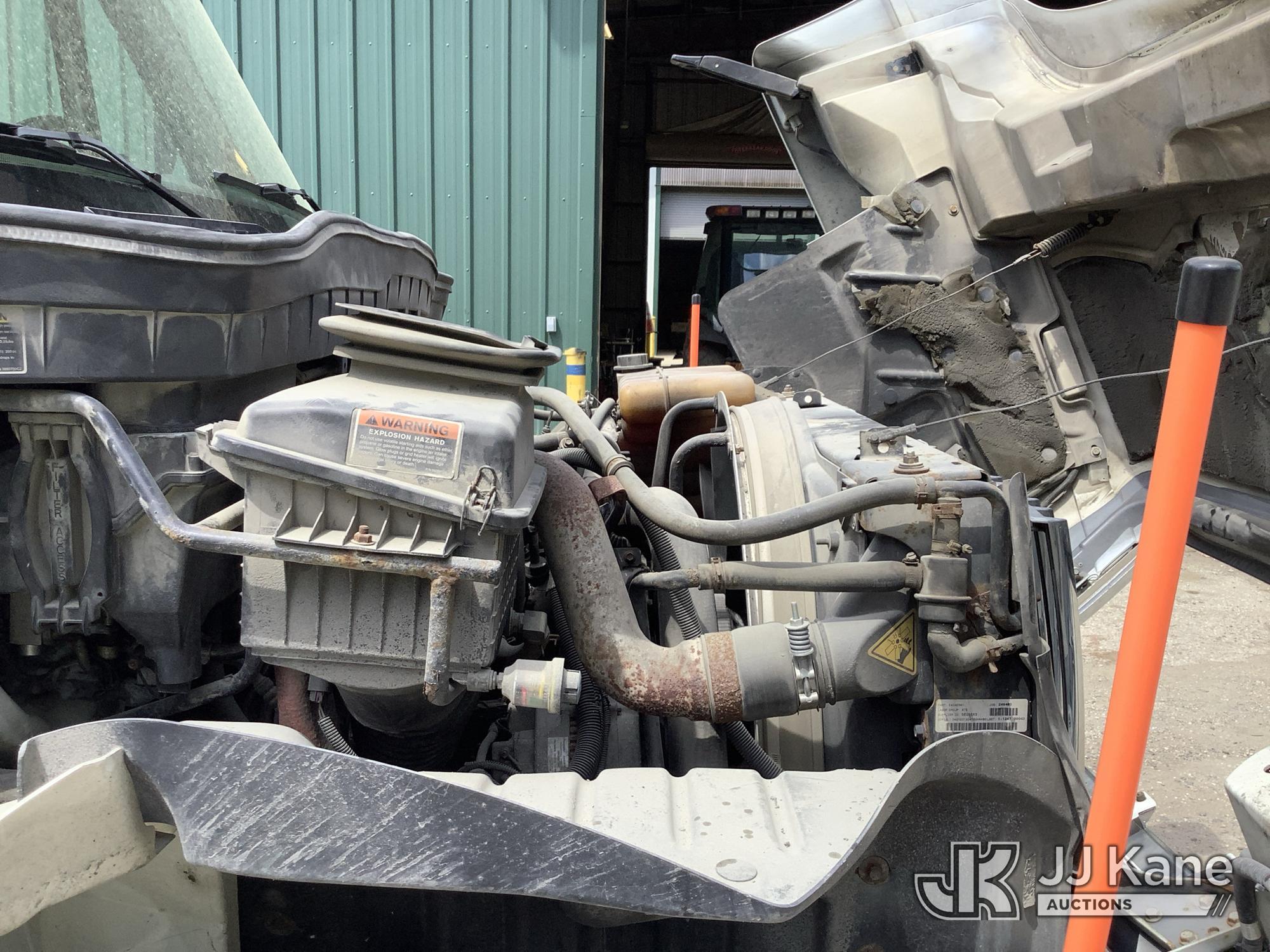 (Harmans, MD) 2013 International 4400 Crew Cab Van Body/Air Compressor Truck Runs & Moves