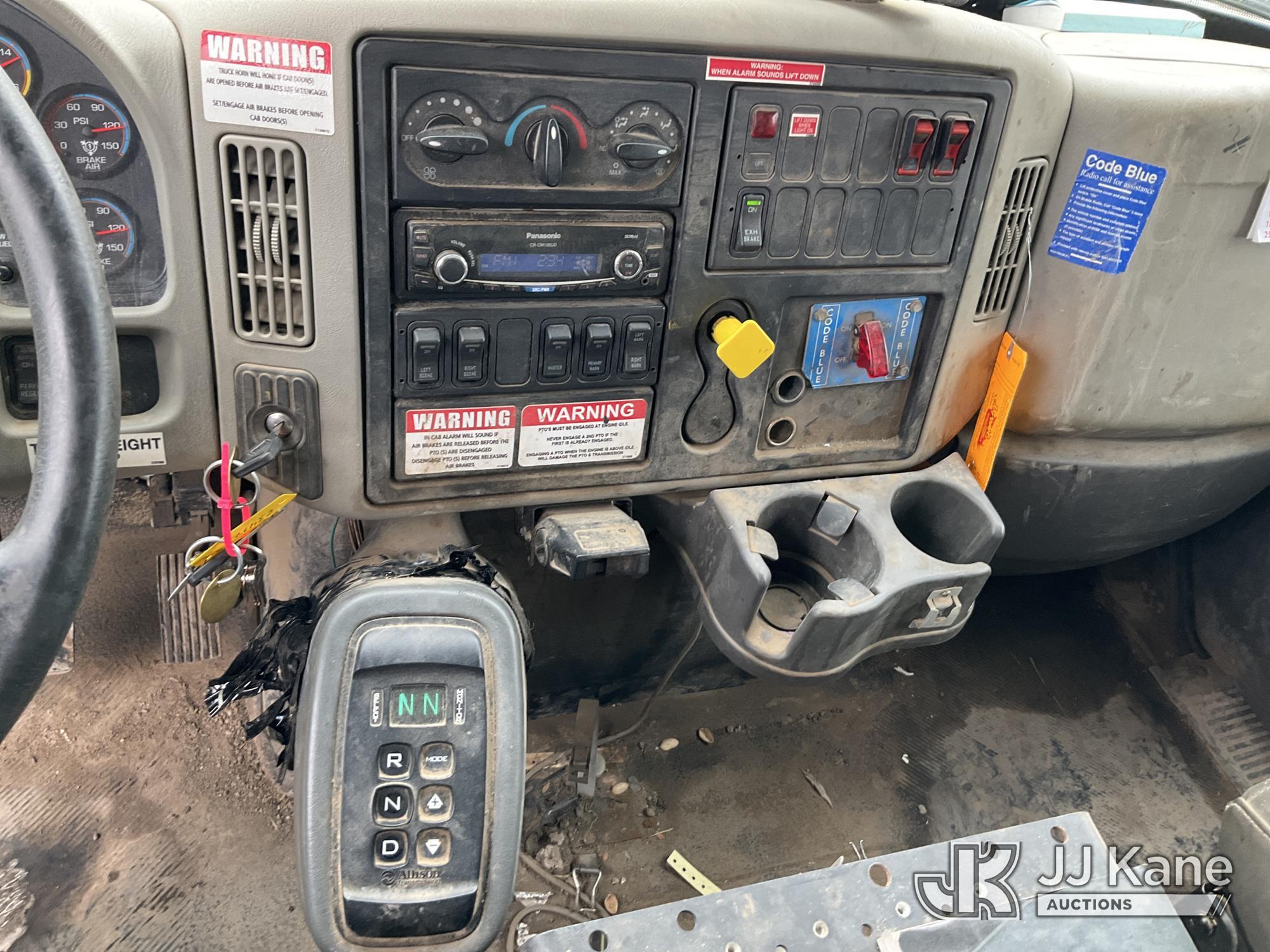 (Rome, NY) 2015 International 4300 Enclosed Utility/Air Compressor Truck Runs & Moves, Check Engine
