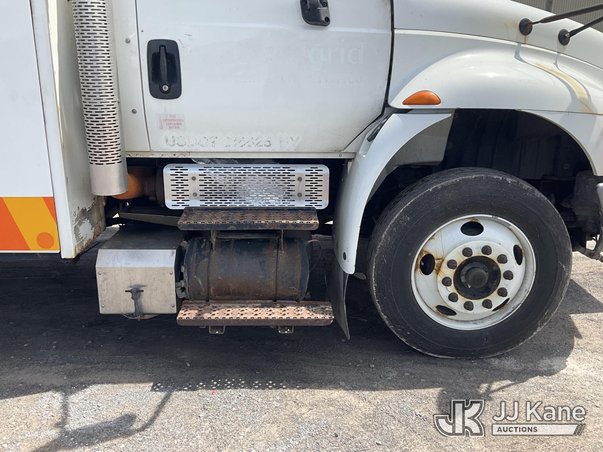 (Rome, NY) 2015 International 4300 Enclosed Utility/Air Compressor Truck Runs & Moves, Check Engine