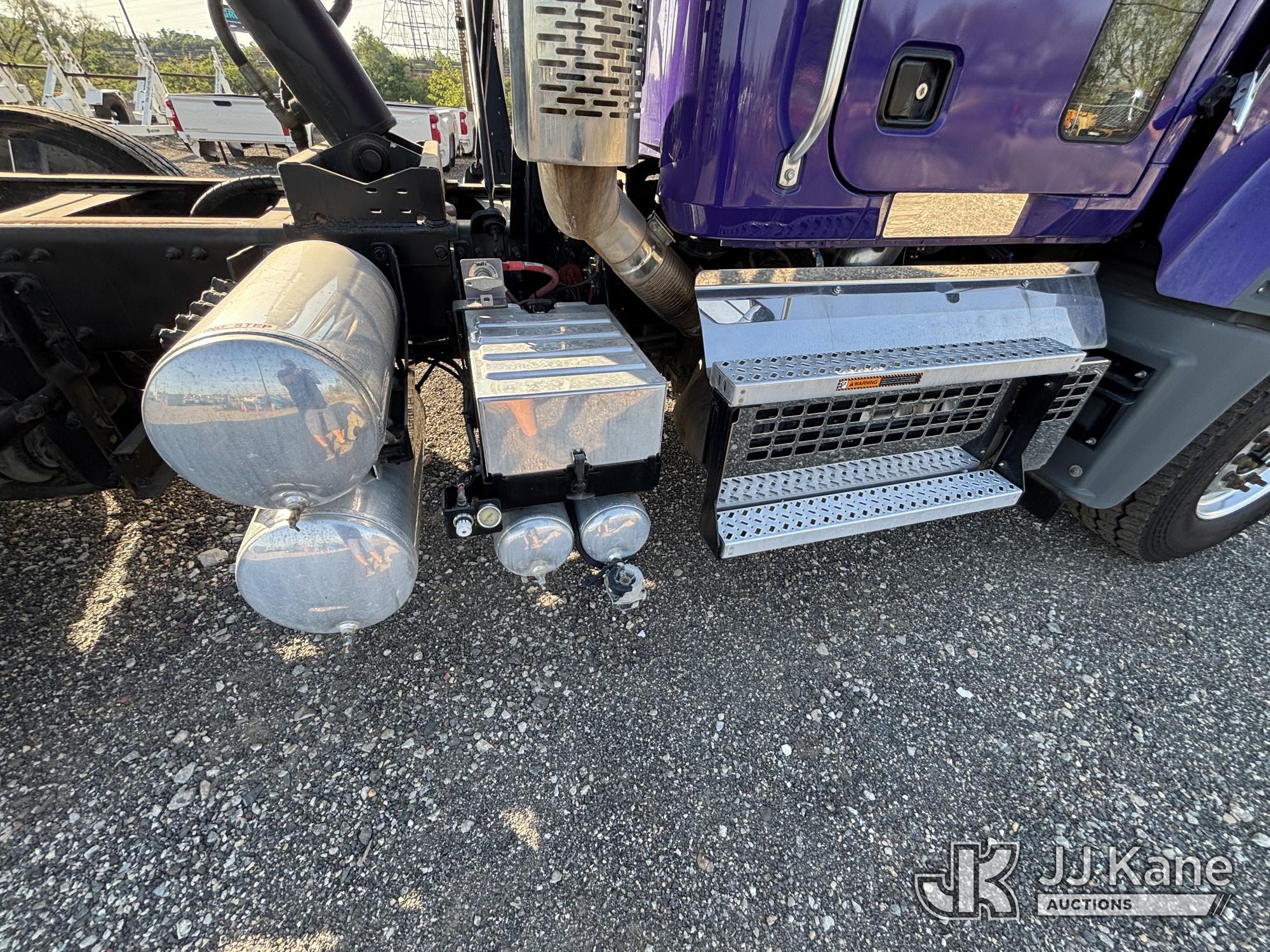 (Plymouth Meeting, PA) 2021 Mack Granite Tri/Axle Dump Truck Danella Unit) (Runs Moves & Dump Operat
