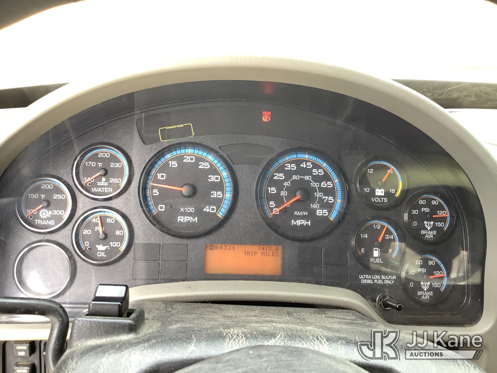 (Harmans, MD) 2013 International 4400 Crew Cab Van Body/Air Compressor Truck Runs & Moves