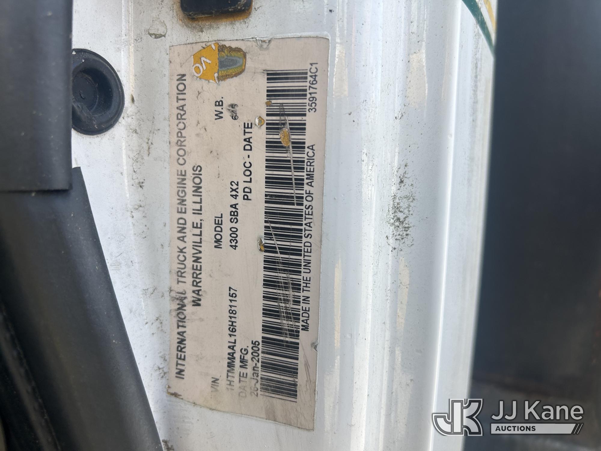 (Hagerstown, MD) 2006 International 4300 Flatbed/Attenuator Truck Not Running, No Power, Condition U
