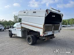 (Smock, PA) 2015 Ford F550 4x4 Chipper Dump Truck Runs, Moves & Operates, Check Engine Light On, Jum