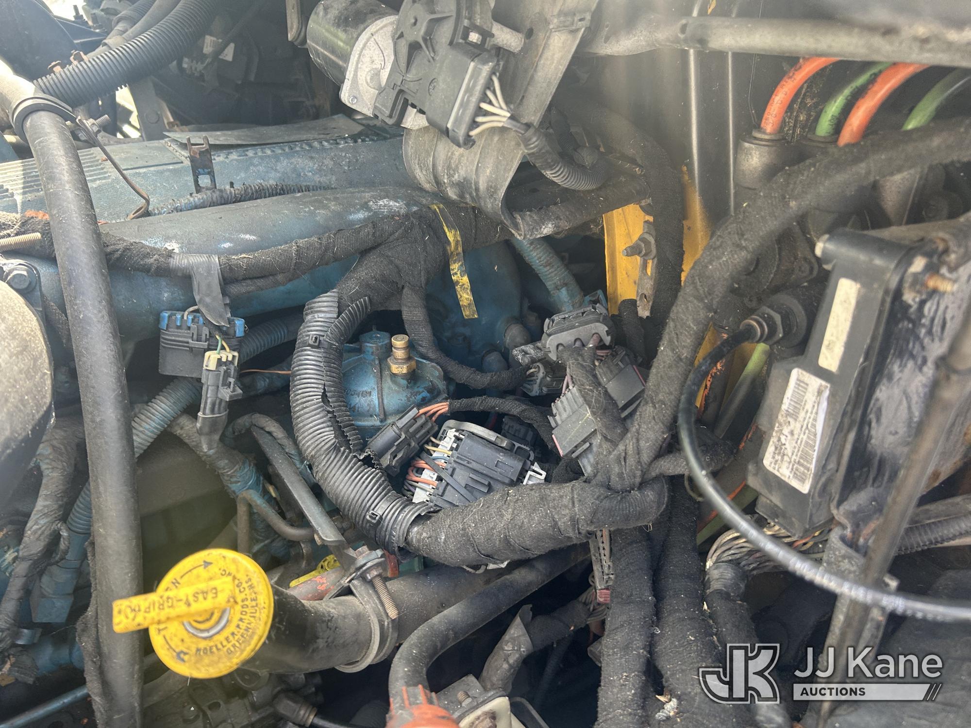 (Hagerstown, MD) 2006 International 4300 Flatbed/Attenuator Truck Not Running, No Power, Condition U