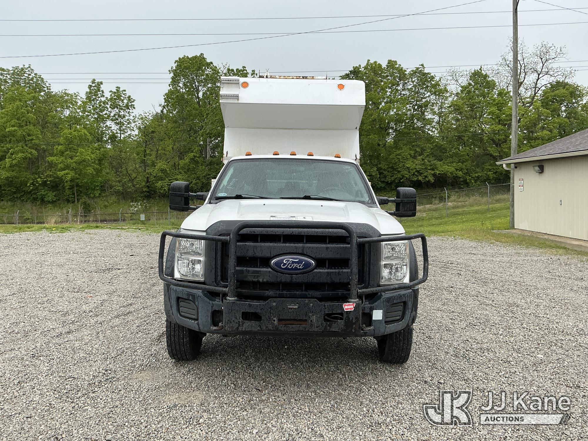 (Fort Wayne, IN) 2015 Ford F550 4x4 Crew-Cab Chipper Dump Truck Runs, Moves & Dump Body Operates) (W