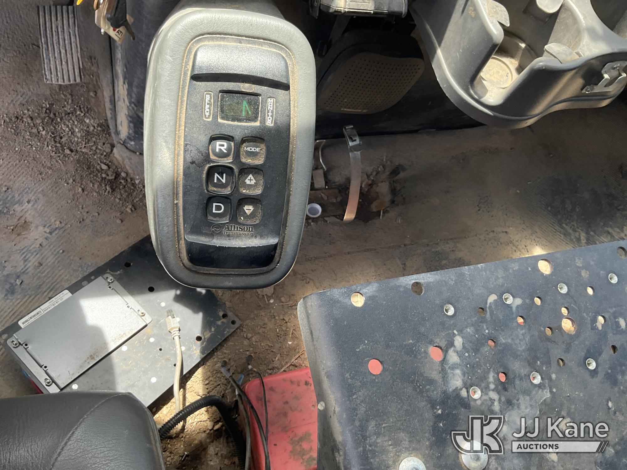 (Rome, NY) 2015 International 4300 Enclosed Utility/Air Compressor Truck Runs & Moves, Check Engine