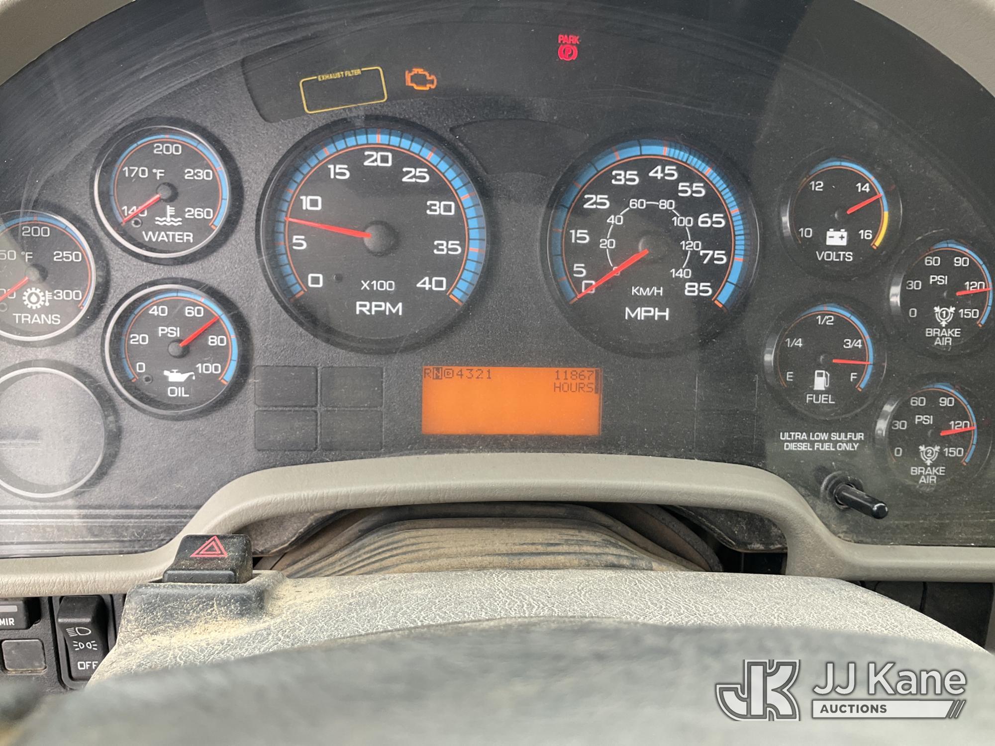 (Rome, NY) 2015 International 4300 Enclosed Utility/Air Compressor Truck Runs & Moves, Check Engine
