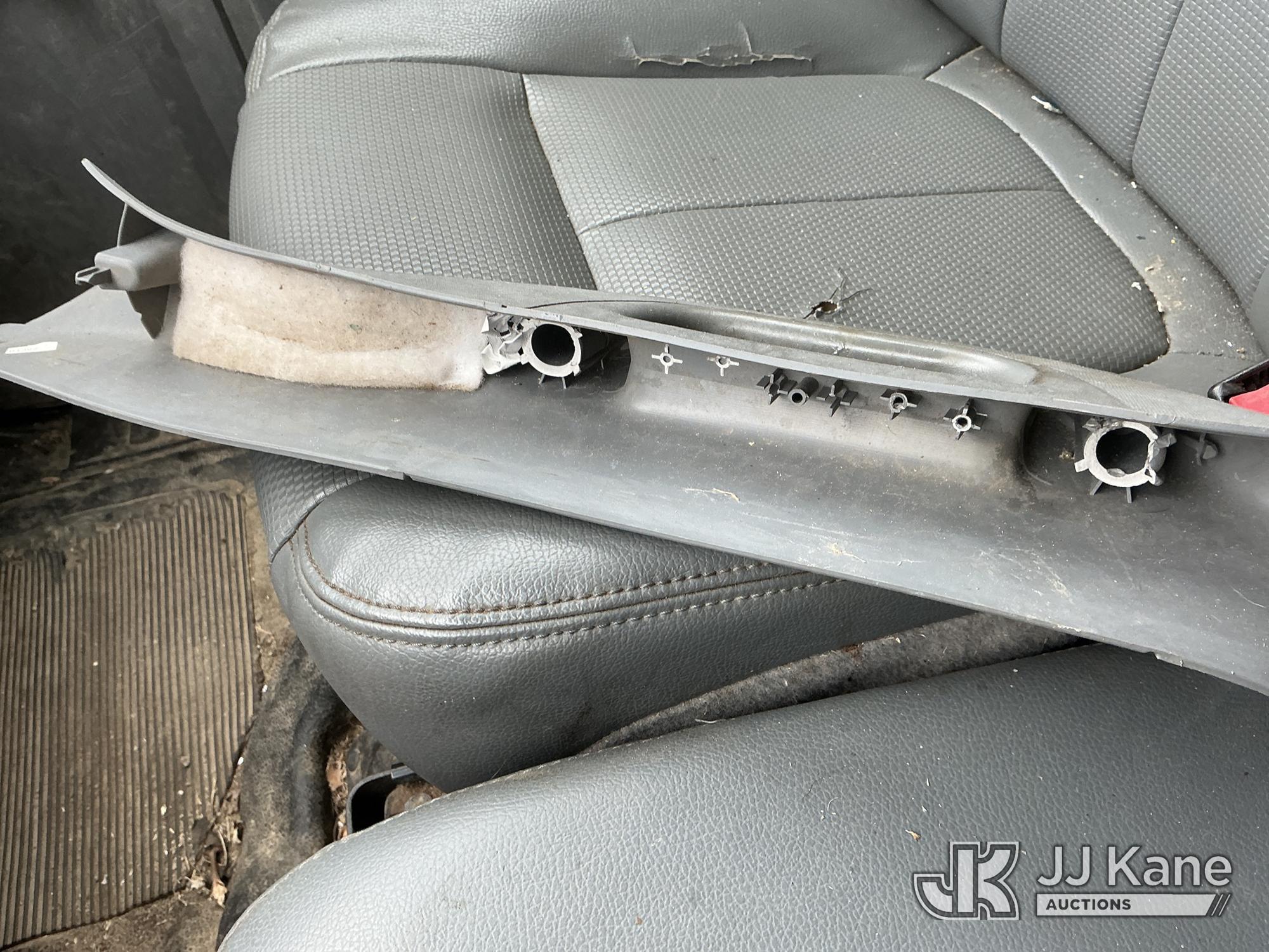 (Fort Wayne, IN) 2015 Ford F550 4x4 Crew-Cab Chipper Dump Truck Runs, Moves & Dump Body Operates) (W