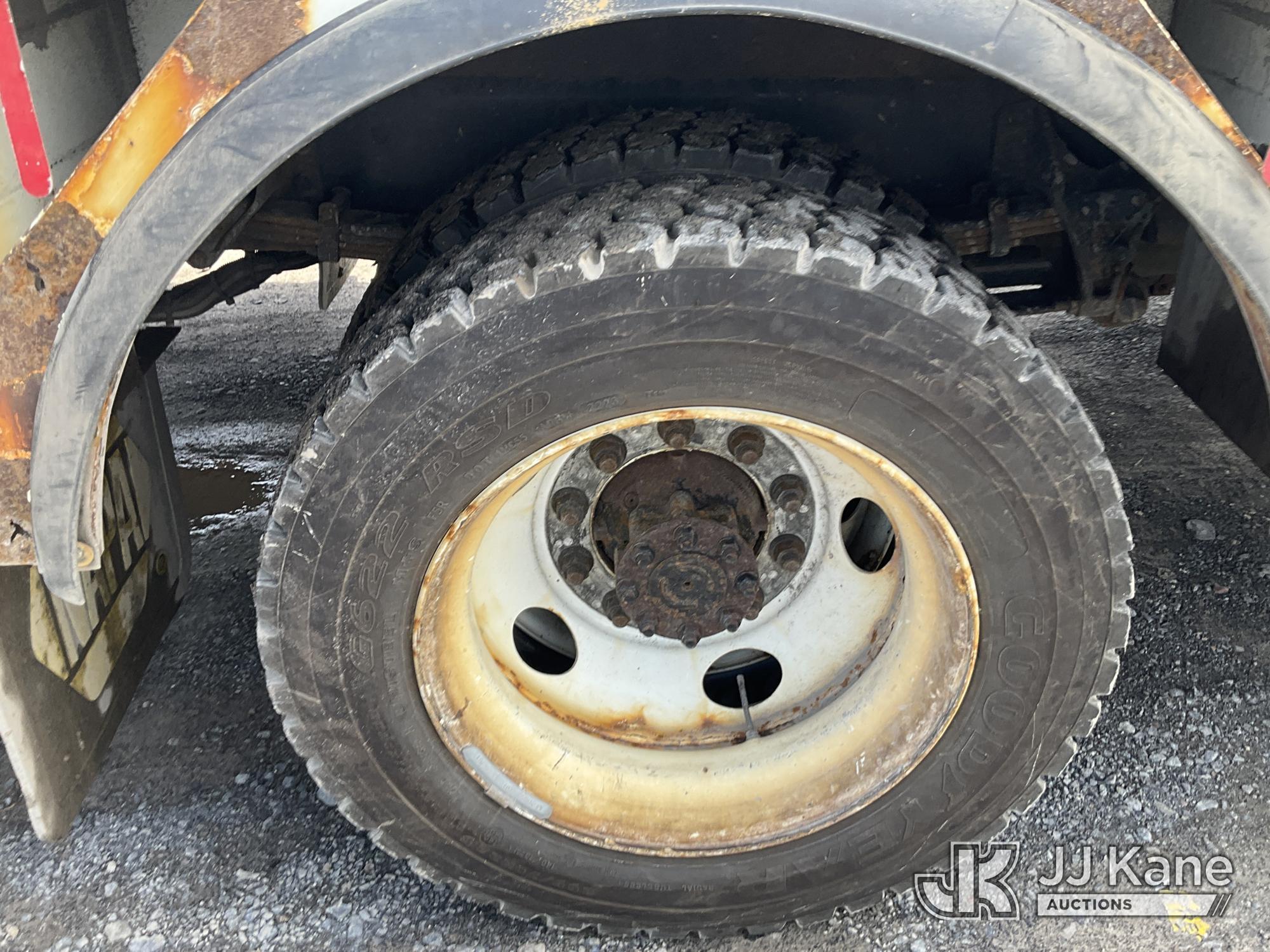 (Rome, NY) 2015 International 4300 Enclosed Utility/Air Compressor Truck Runs & Moves, Check Engine