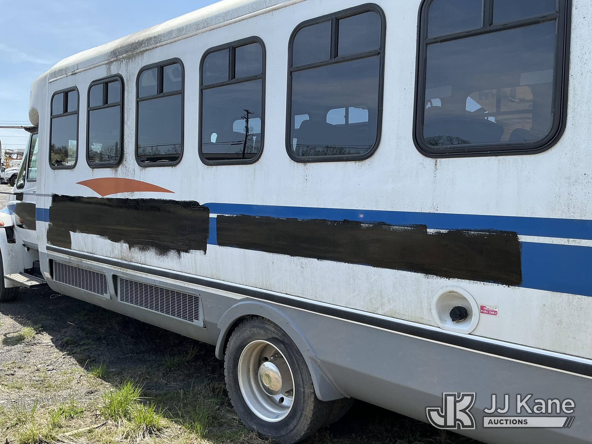 (Plains, PA) 2004 International 3200 Cutaway Passenger Bus Not Running, Must Tow, Animal Waste Smell