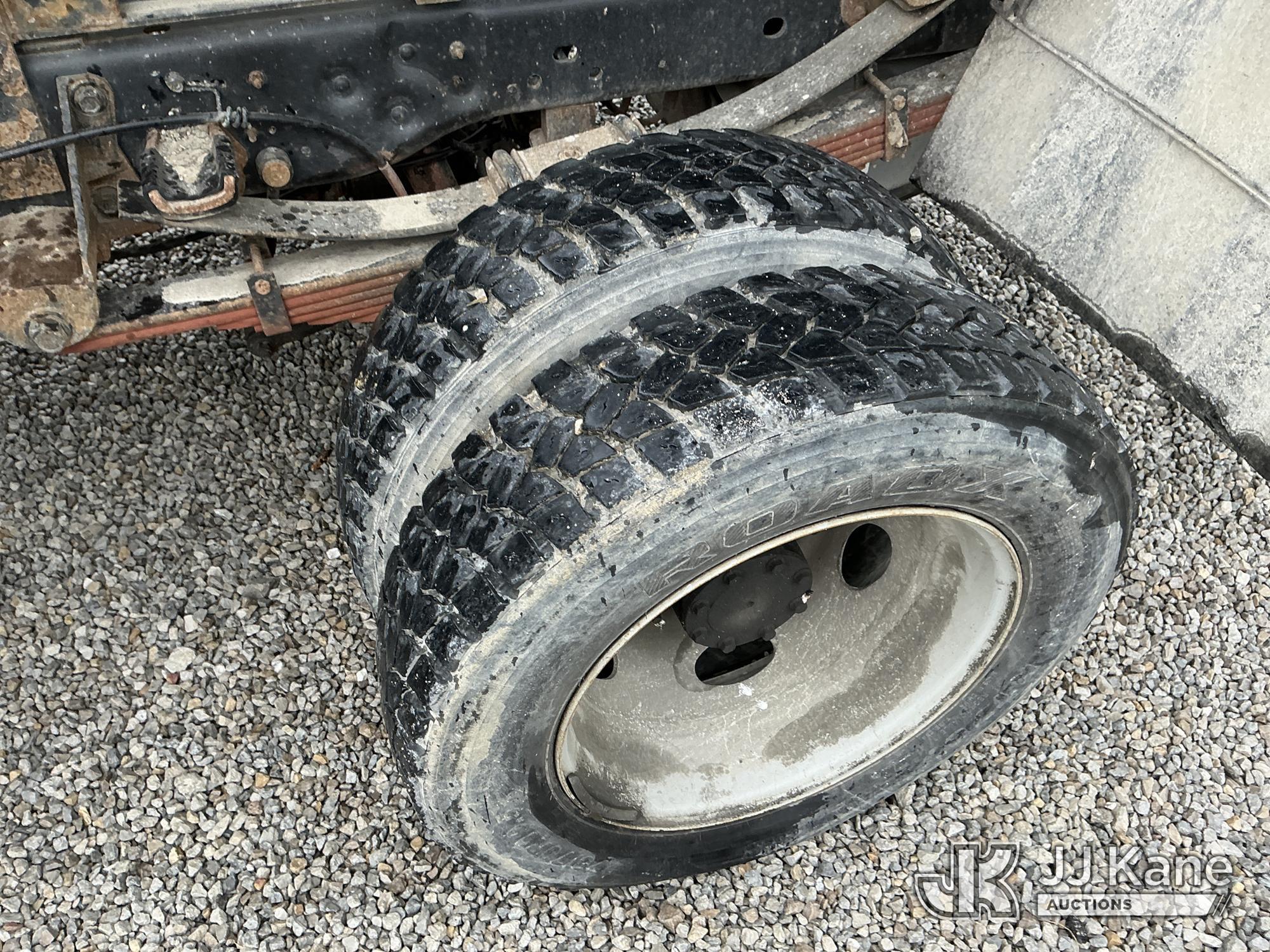 (Fort Wayne, IN) 2015 Ford F550 4x4 Crew-Cab Chipper Dump Truck Runs, Moves & Dump Body Operates) (W