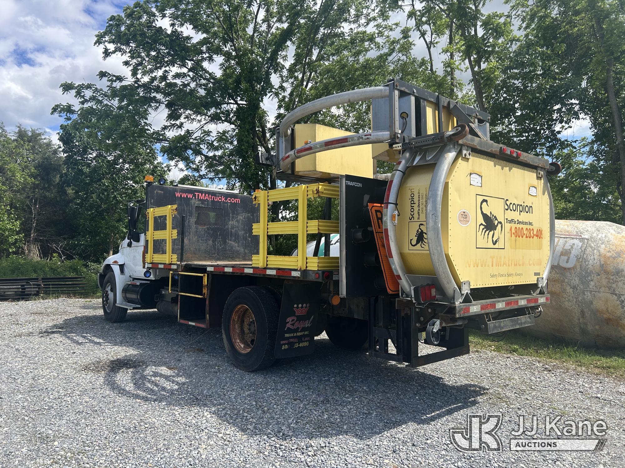 (Hagerstown, MD) 2006 International 4300 Flatbed/Attenuator Truck Not Running, No Power, Condition U
