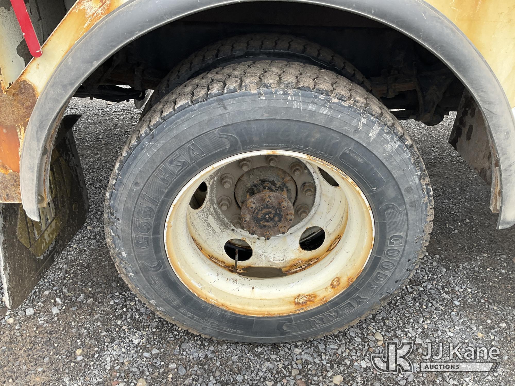 (Rome, NY) 2015 International 4300 Enclosed Utility/Air Compressor Truck Runs & Moves, Check Engine