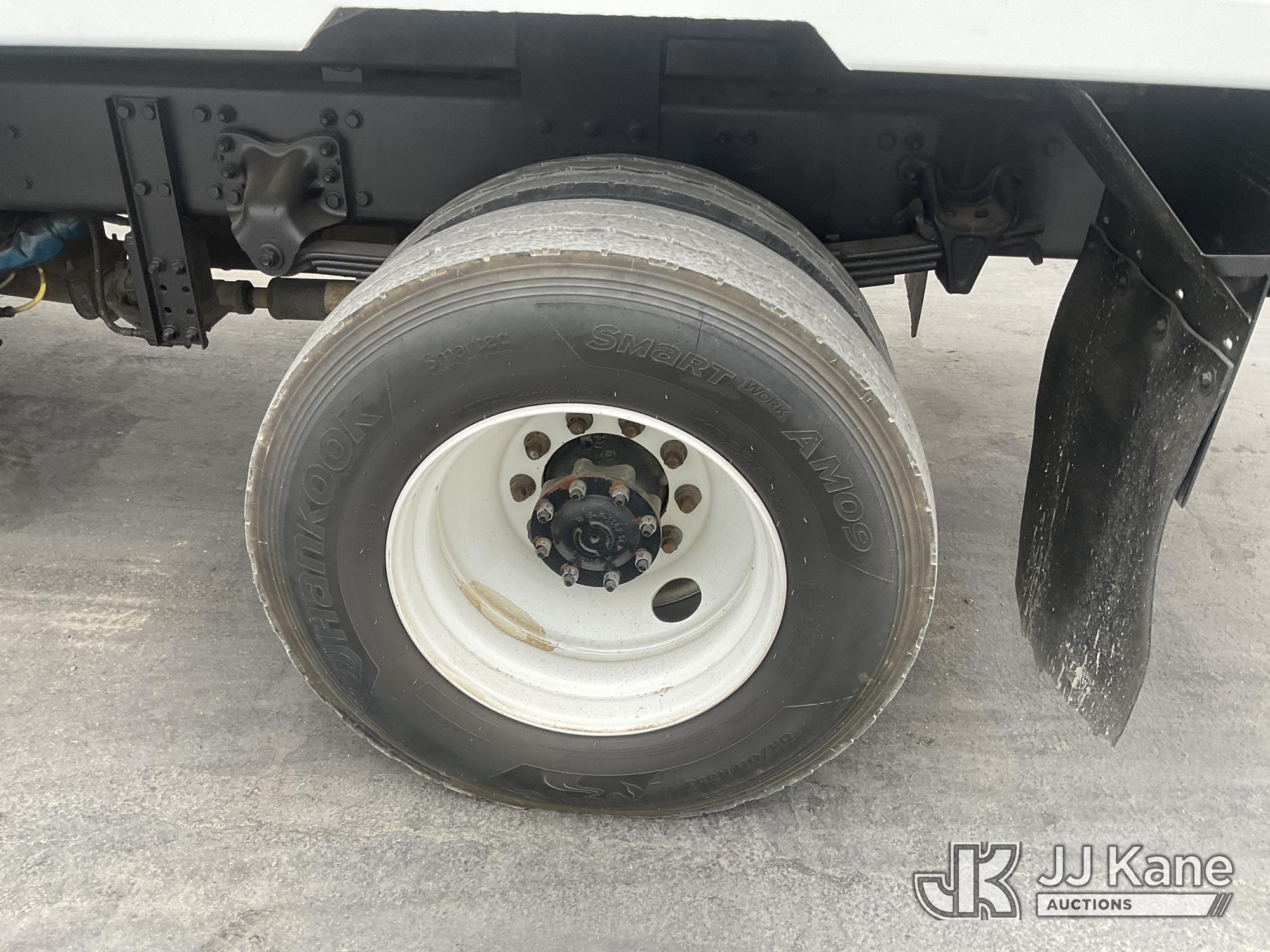 (Jurupa Valley, CA) Altec DM47B-TR, Digger Derrick rear mounted on 2017 Freightliner M2 106 4x4 Serv