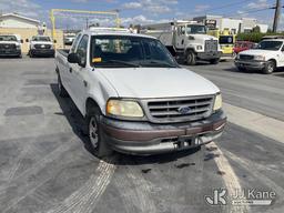 (Jurupa Valley, CA) 2003 Ford F-150 Extended-Cab Pickup Truck Runs & Moves) (Engine Light On