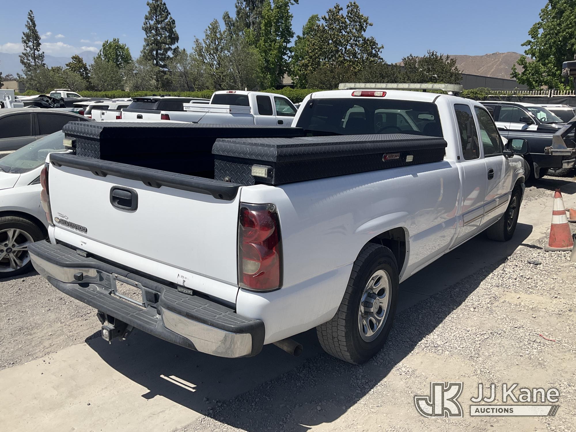 (Jurupa Valley, CA) 2006 Chevrolet Silverado 1500 Pickup Truck Not Running, No Key, Conditions Unkno