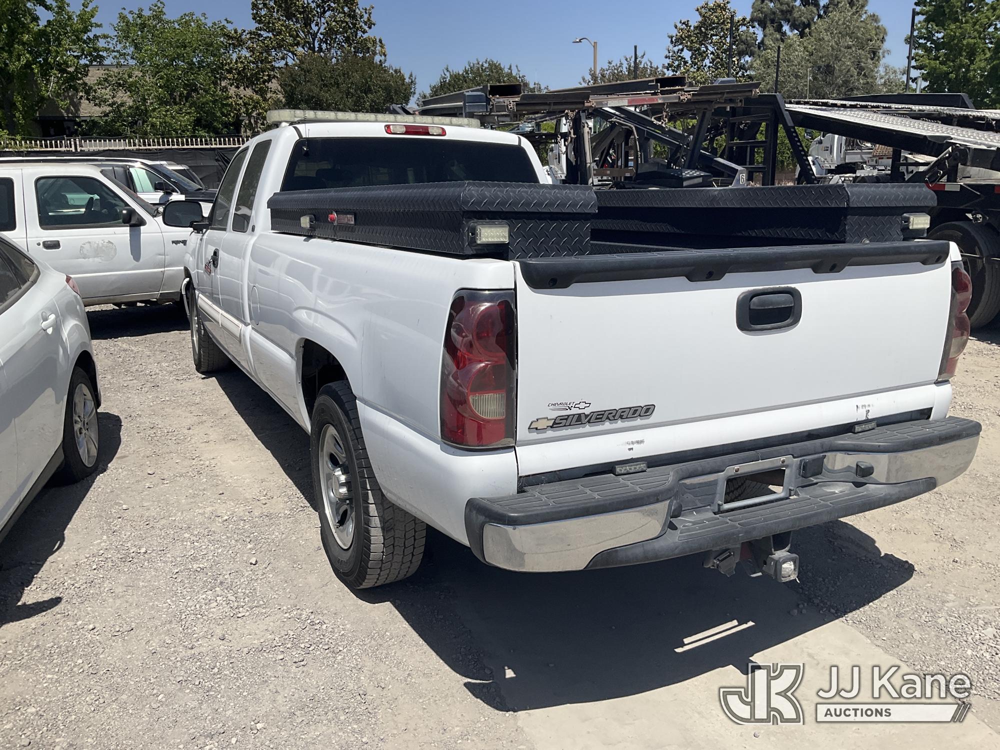 (Jurupa Valley, CA) 2006 Chevrolet Silverado 1500 Pickup Truck Not Running, No Key, Conditions Unkno