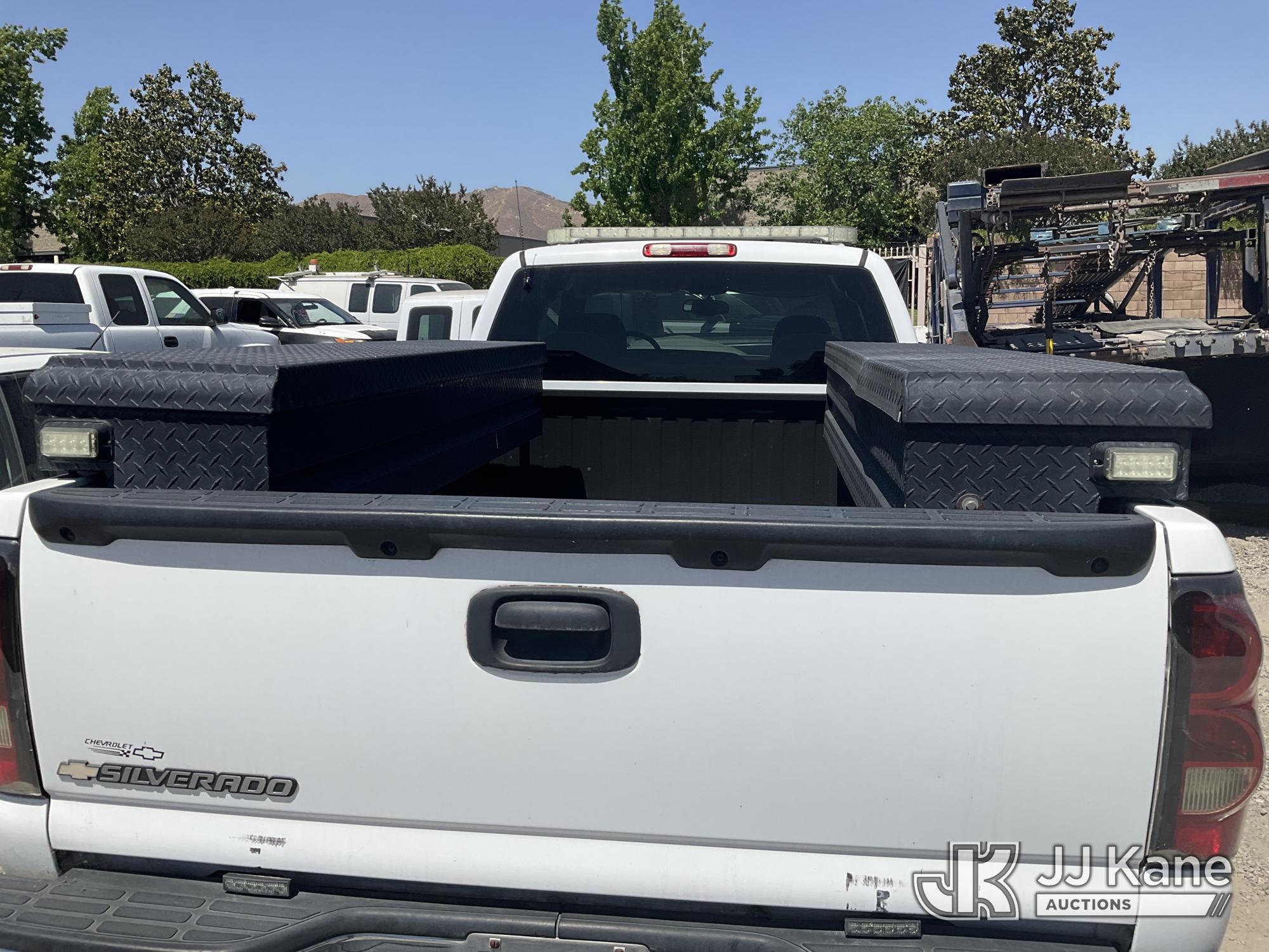 (Jurupa Valley, CA) 2006 Chevrolet Silverado 1500 Pickup Truck Not Running, No Key, Conditions Unkno