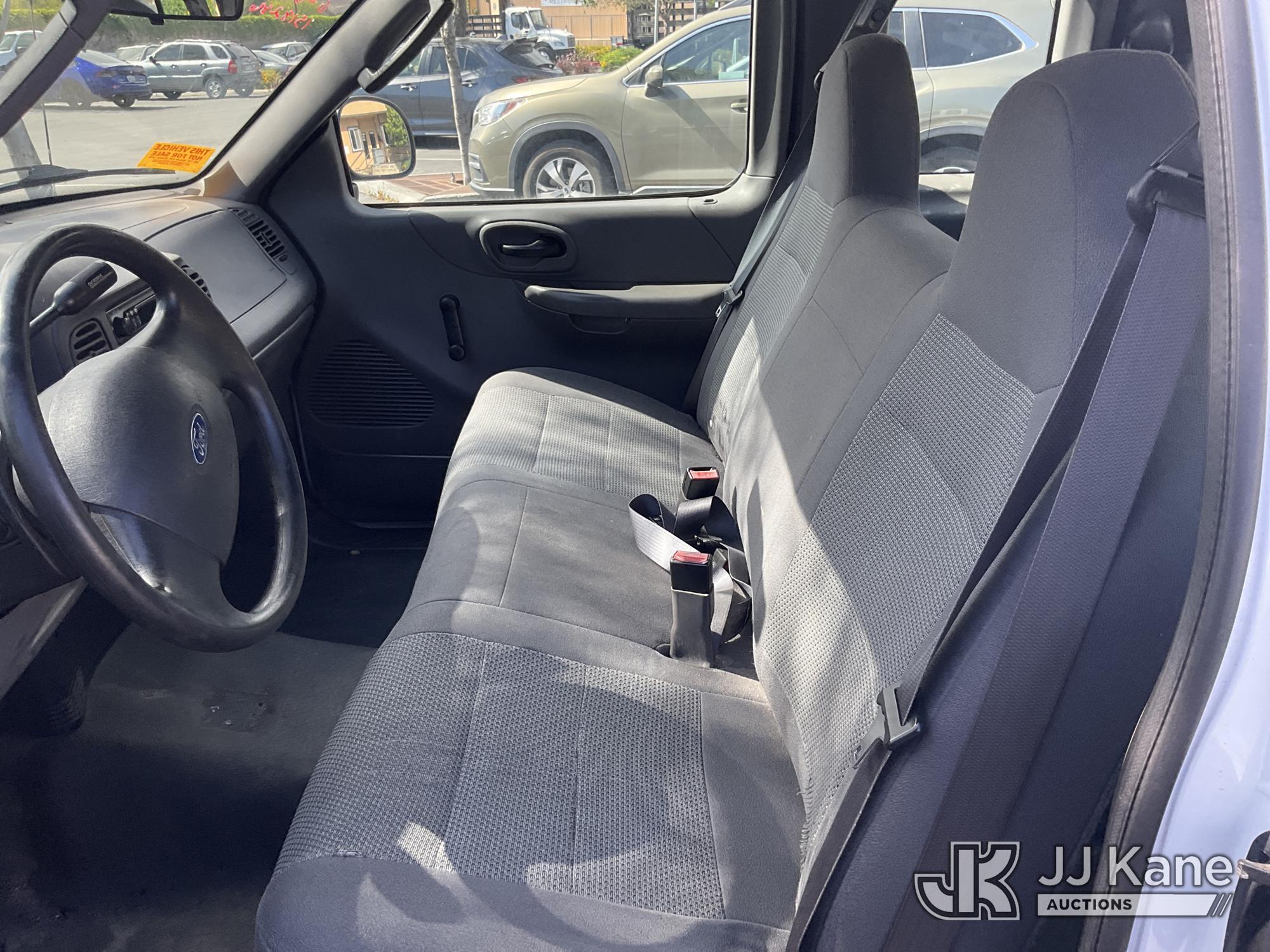 (Jurupa Valley, CA) 2003 Ford F-150 Extended-Cab Pickup Truck Runs & Moves) (Engine Light On