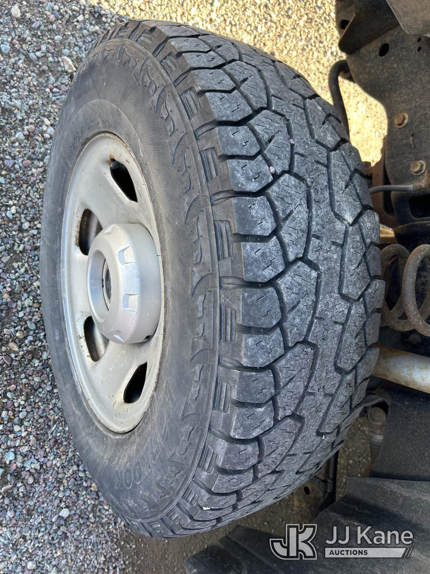 (Kalispell, MT) 2009 Ford F350 4x4 Enclosed Service Truck Runs & Moves) (Jump To Start, Driver Door