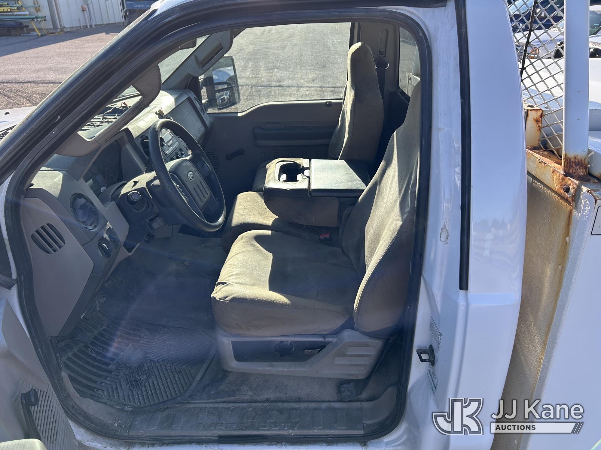 (Kalispell, MT) 2009 Ford F350 4x4 Enclosed Service Truck Runs & Moves) (Jump To Start, Driver Door